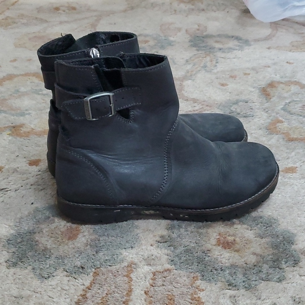 Birkenstock Stowe leather moto ankle boots